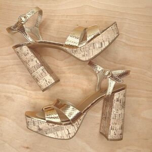 GBG Los Angles High Heels Womens Slingback Gold Patent Leather Size 8.5